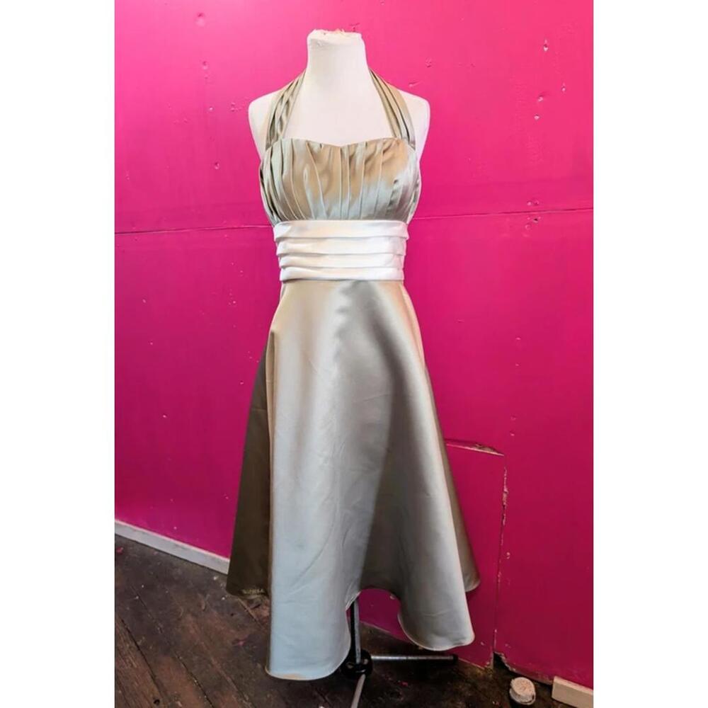 Green Satin Retro Style Halter Dress 8
